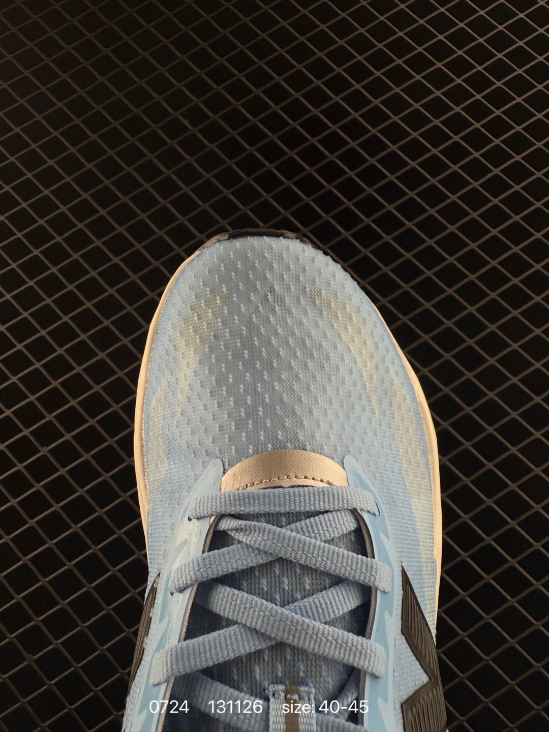 New Balance FuelCell SuperComp Trainer V2